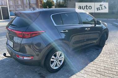 Внедорожник / Кроссовер Kia Sportage 2016 в Маньковке