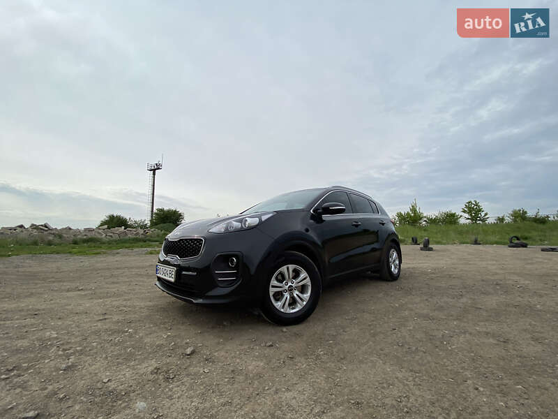 Внедорожник / Кроссовер Kia Sportage 2016 в Тернополе