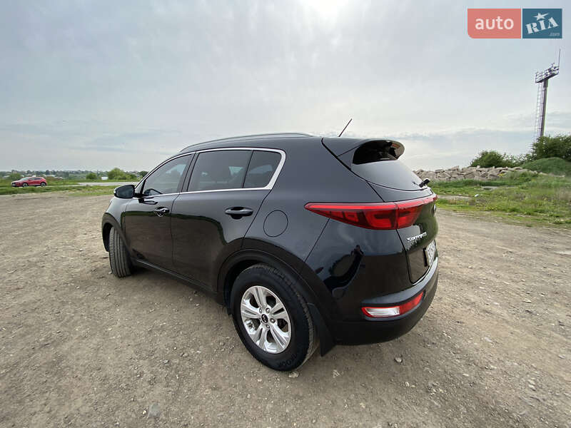 Внедорожник / Кроссовер Kia Sportage 2016 в Тернополе