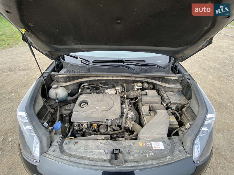 Внедорожник / Кроссовер Kia Sportage 2016 в Тернополе