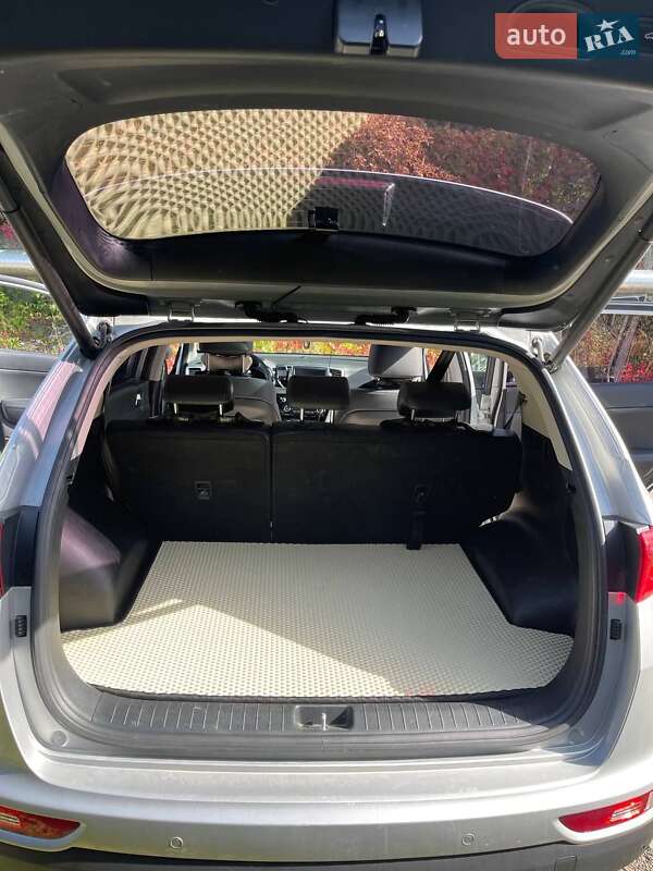 Внедорожник / Кроссовер Kia Sportage 2017 в Киеве