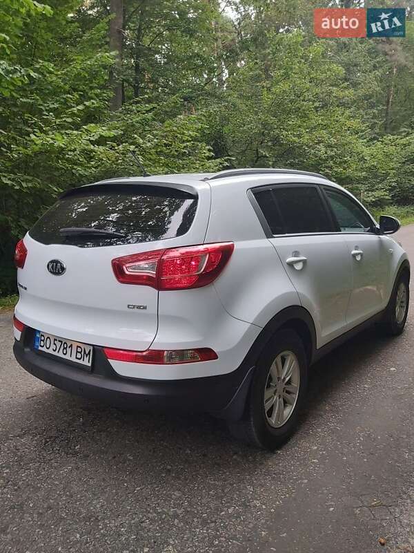 Позашляховик / Кросовер Kia Sportage 2013 в Тернополі