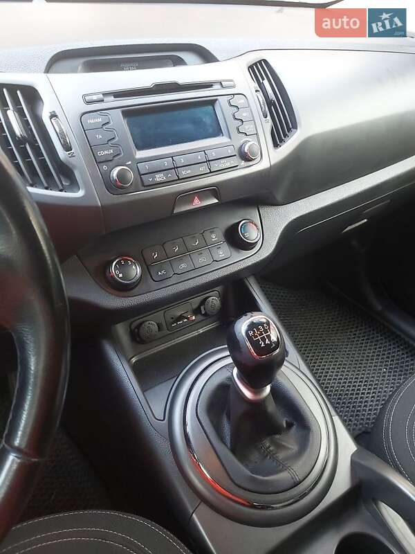 Позашляховик / Кросовер Kia Sportage 2013 в Тернополі