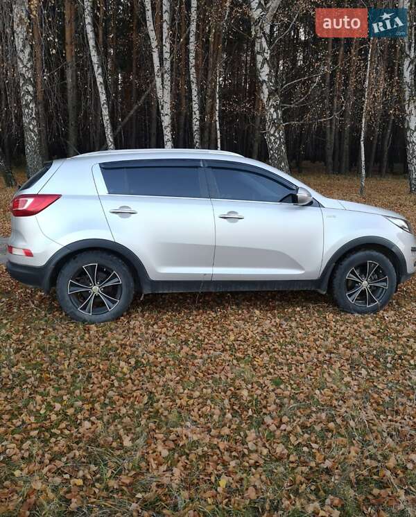 Внедорожник / Кроссовер Kia Sportage 2010 в Кременчуге