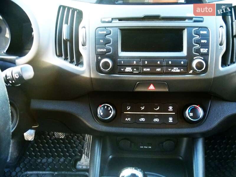 Позашляховик / Кросовер Kia Sportage 2012 в Христинівці