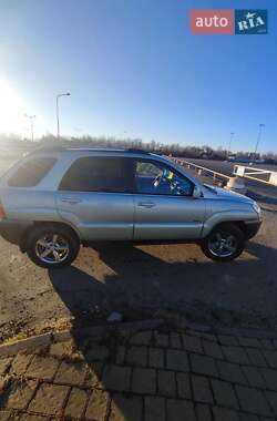 Внедорожник / Кроссовер Kia Sportage 2006 в 