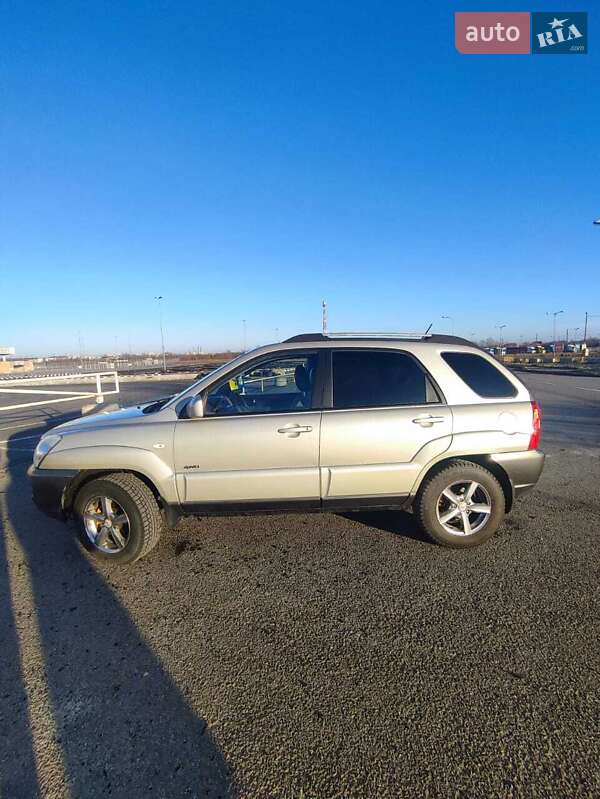 Внедорожник / Кроссовер Kia Sportage 2006 в 