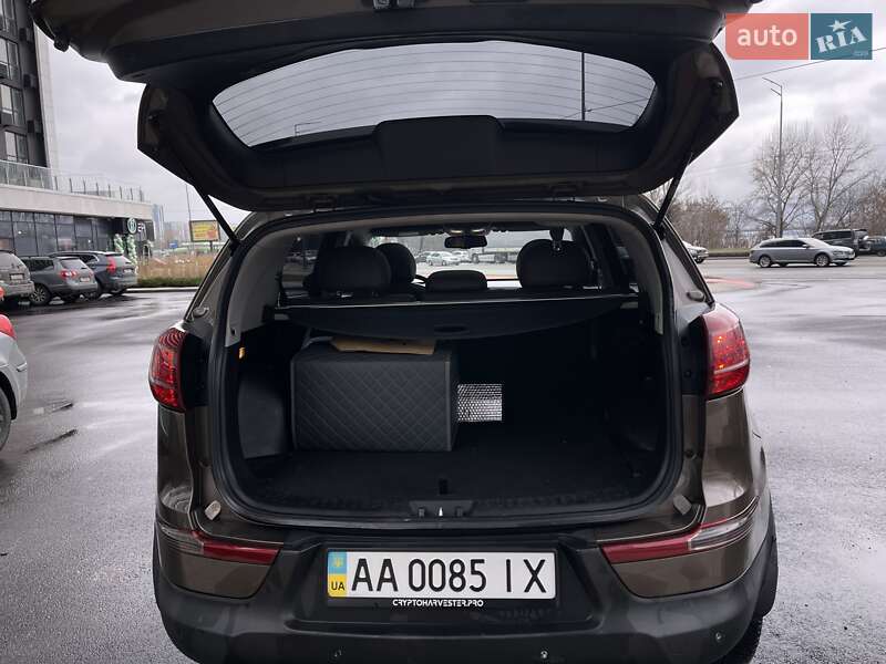 Внедорожник / Кроссовер Kia Sportage 2011 в Киеве