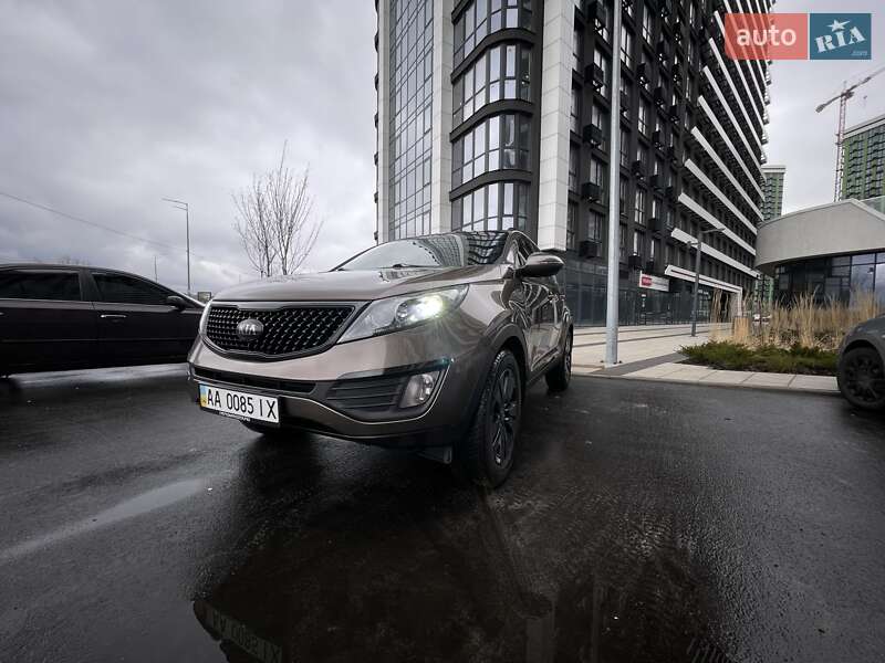 Внедорожник / Кроссовер Kia Sportage 2011 в Киеве