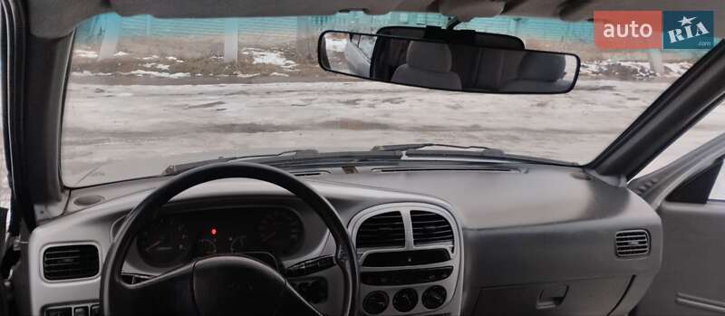 Позашляховик / Кросовер Kia Sportage 2003 в Києві