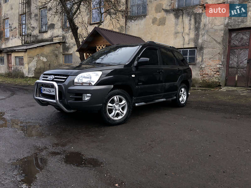 Внедорожник / Кроссовер Kia Sportage 2006 в Корце