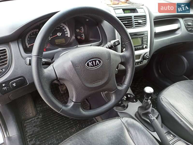 Внедорожник / Кроссовер Kia Sportage 2008 в Полтаве