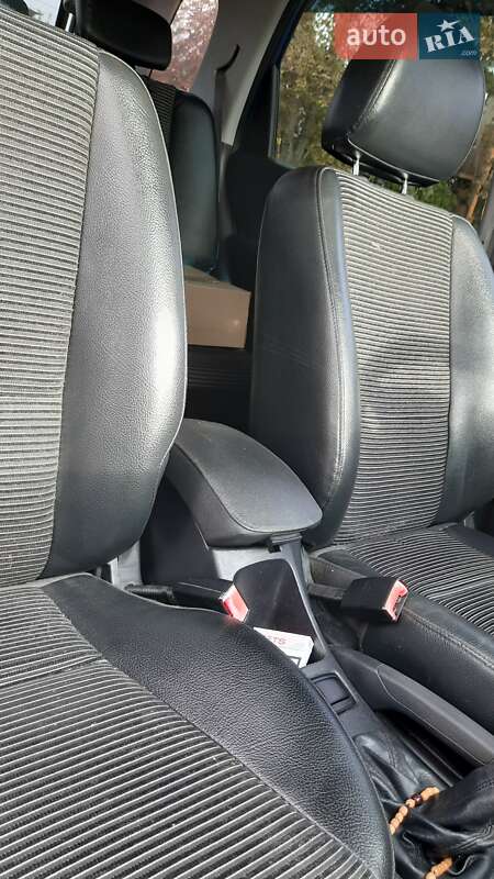 Позашляховик / Кросовер Kia Sportage 2005 в Благовіщенську