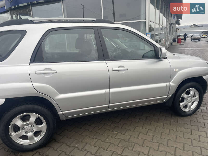 Внедорожник / Кроссовер Kia Sportage 2008 в Хмельницком