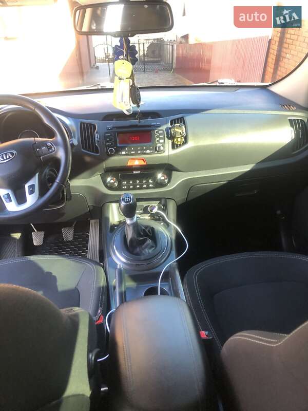 Позашляховик / Кросовер Kia Sportage 2010 в Мукачевому