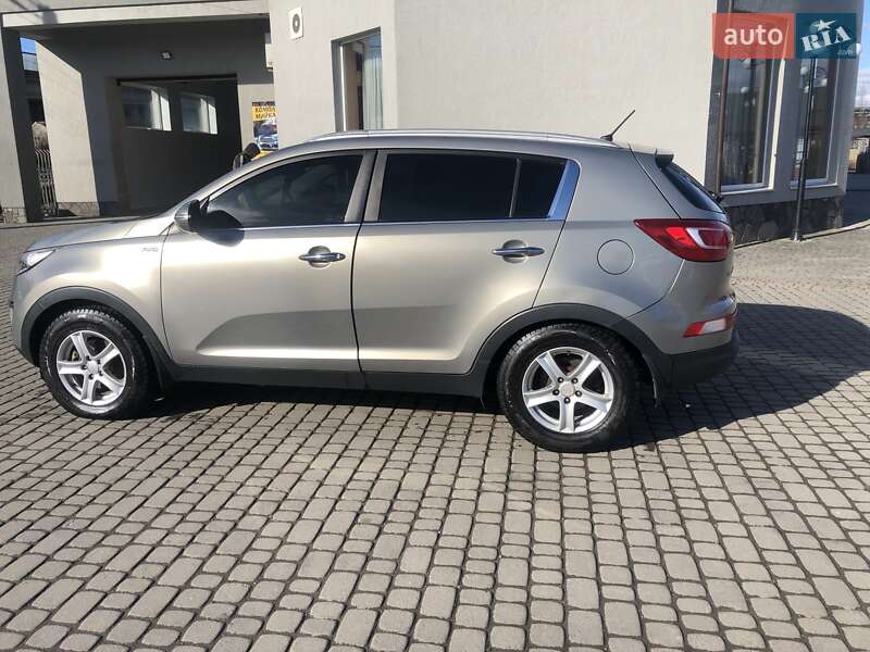 Позашляховик / Кросовер Kia Sportage 2010 в Мукачевому