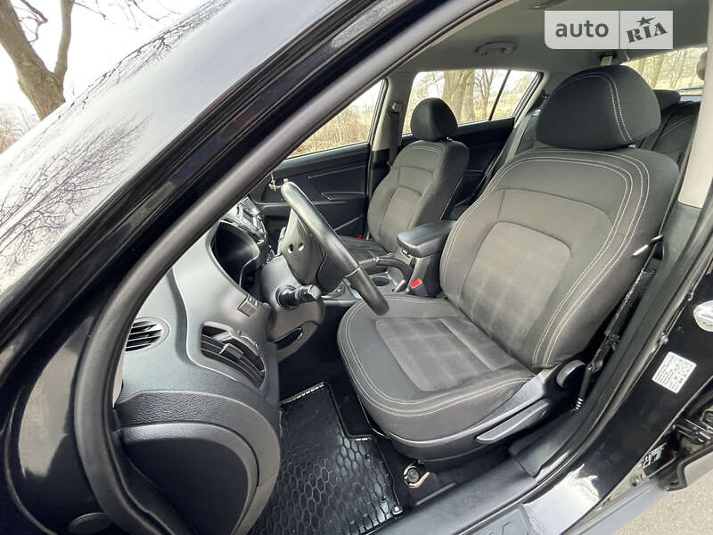 Внедорожник / Кроссовер Kia Sportage 2012 в Львове