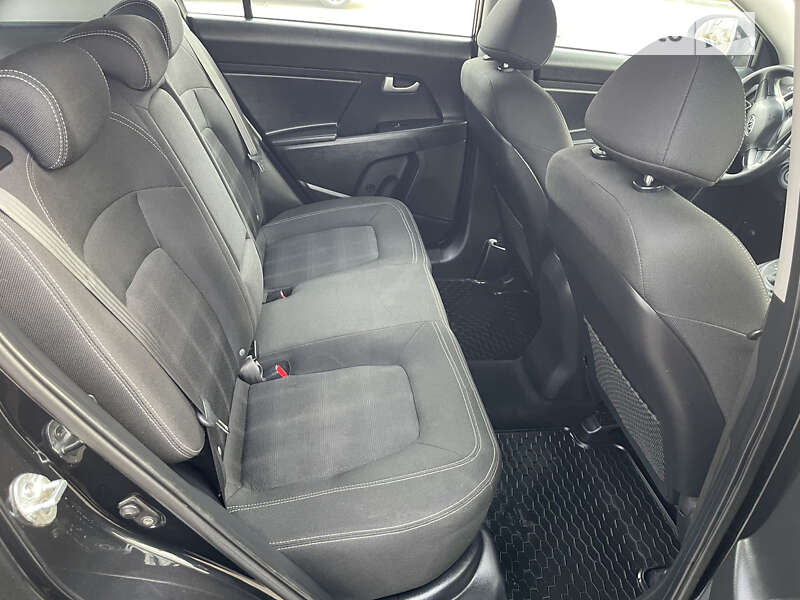 Внедорожник / Кроссовер Kia Sportage 2012 в Львове