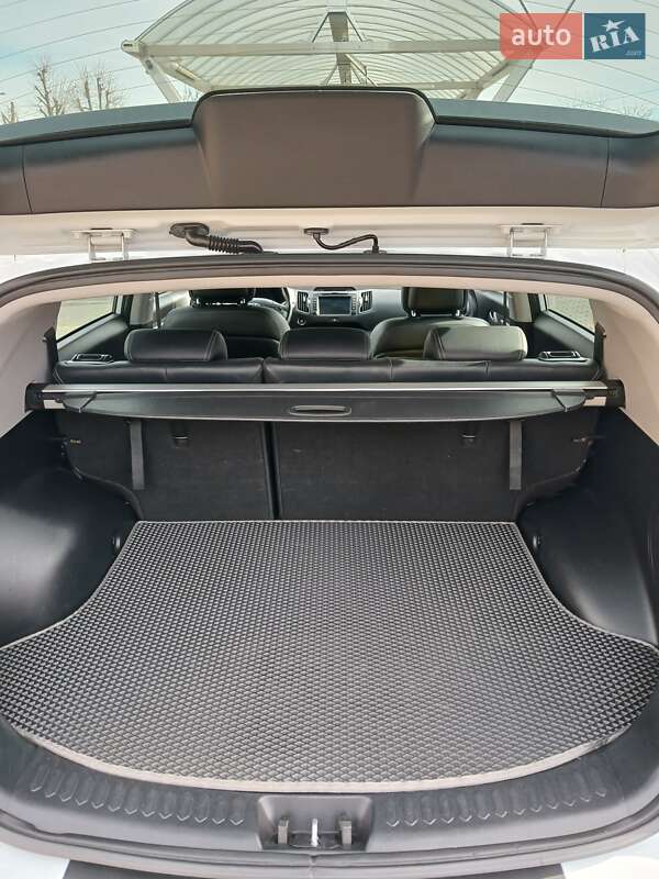 Внедорожник / Кроссовер Kia Sportage 2013 в Ивано-Франковске фото 2 Внедорожник / Кроссовер Kia Sportage 2013 в Ивано-Франковске