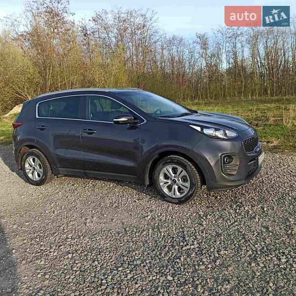 Внедорожник / Кроссовер Kia Sportage 2017 в Тернополе