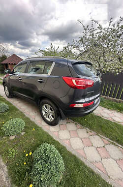 Внедорожник / Кроссовер Kia Sportage 2012 в Золочеве