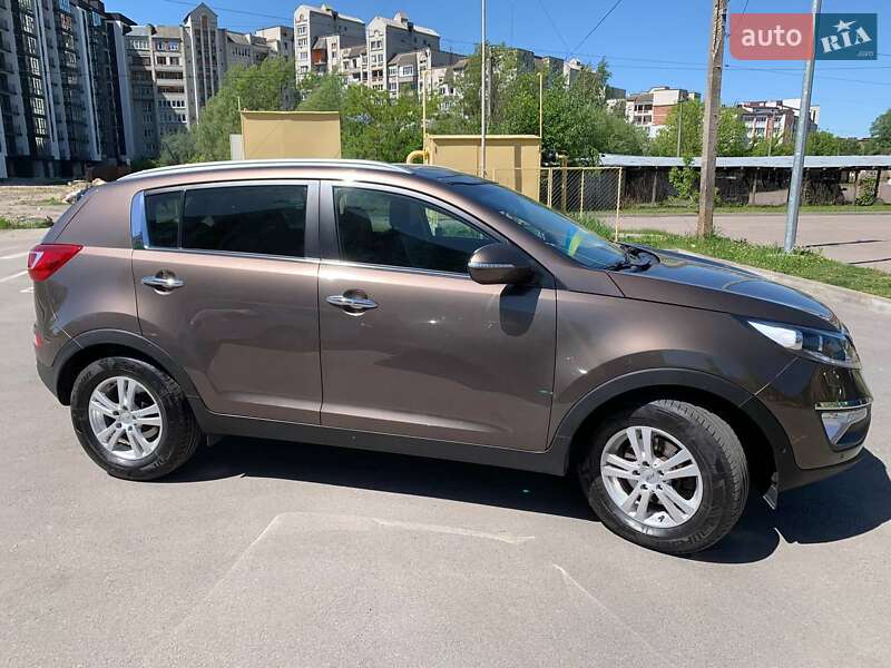 Внедорожник / Кроссовер Kia Sportage 2013 в Шептицькому