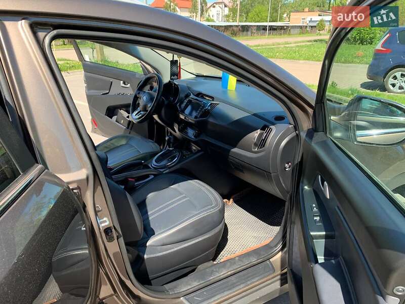 Внедорожник / Кроссовер Kia Sportage 2013 в Шептицькому