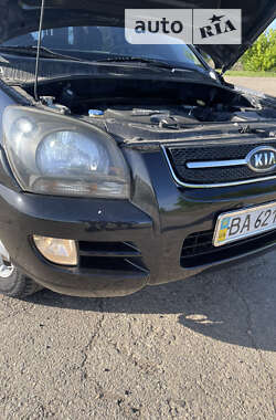 Позашляховик / Кросовер Kia Sportage 2008 в Умані