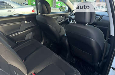 Внедорожник / Кроссовер Kia Sportage 2011 в Черновцах