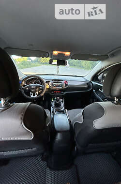 Внедорожник / Кроссовер Kia Sportage 2013 в Копычинце