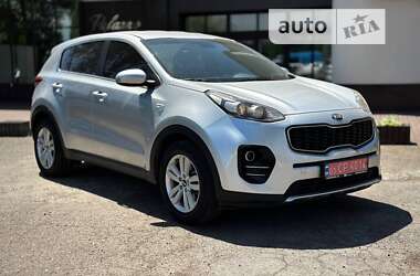 Позашляховик / Кросовер Kia Sportage 2016 в Чернівцях