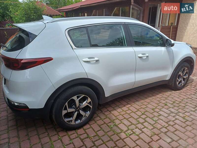 Внедорожник / Кроссовер Kia Sportage 2021 в Киеве