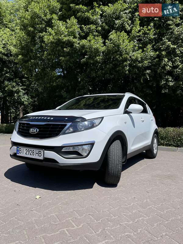 Позашляховик / Кросовер Kia Sportage 2015 в Миргороді фото Позашляховик / Кросовер Kia Sportage 2015 в Миргороді