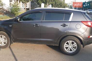 Внедорожник / Кроссовер Kia Sportage 2012 в 