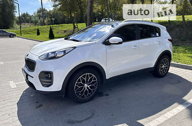 Внедорожник / Кроссовер Kia Sportage 2017 в Хмельницком