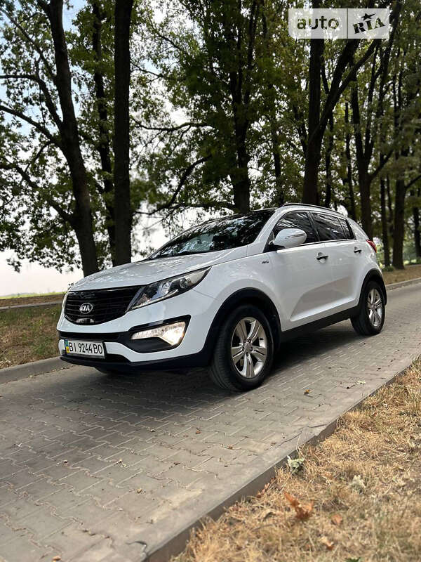 Внедорожник / Кроссовер Kia Sportage 2012 в Полтаве