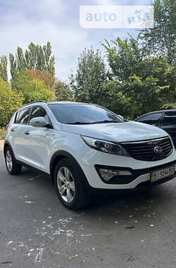 Внедорожник / Кроссовер Kia Sportage 2012 в Полтаве