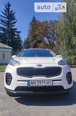 Позашляховик / Кросовер Kia Sportage 2016 в Звягелі