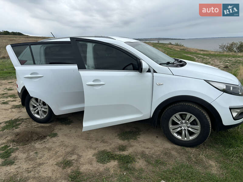 Позашляховик / Кросовер Kia Sportage 2013 в Одесі