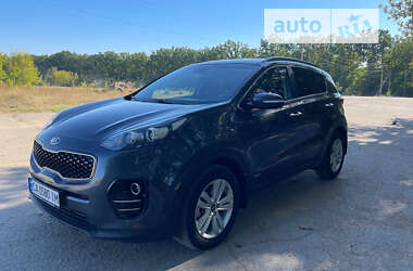 Позашляховик / Кросовер Kia Sportage 2016 в Умані