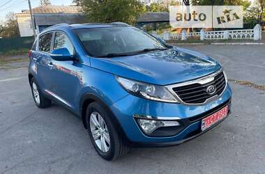 Внедорожник / Кроссовер Kia Sportage 2012 в Новоархангельске