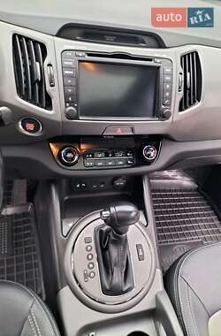 Внедорожник / Кроссовер Kia Sportage 2014 в 