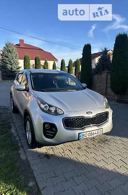 Позашляховик / Кросовер Kia Sportage 2016 в Тернополі