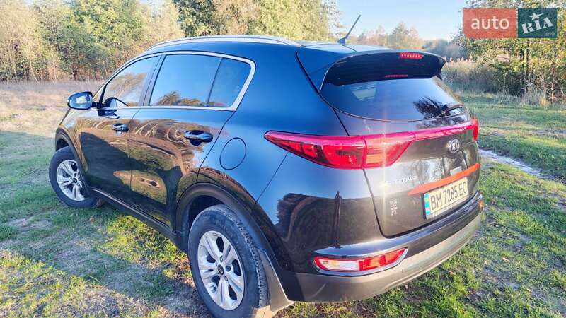 Внедорожник / Кроссовер Kia Sportage 2016 в Шостке