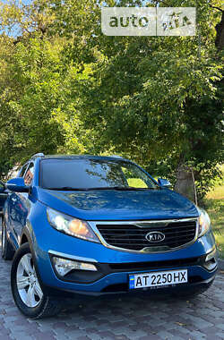 Позашляховик / Кросовер Kia Sportage 2011 в Городенці