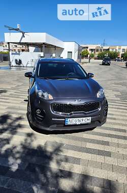 Позашляховик / Кросовер Kia Sportage 2016 в Ужгороді