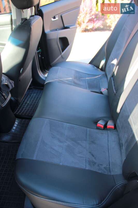 Позашляховик / Кросовер Kia Sportage 2015 в Дніпрі