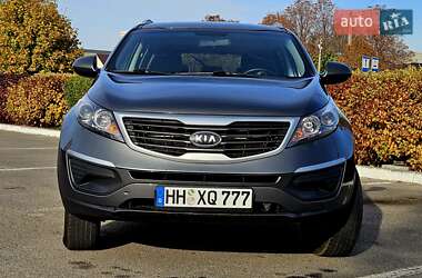 Внедорожник / Кроссовер Kia Sportage 2011 в Полтаве