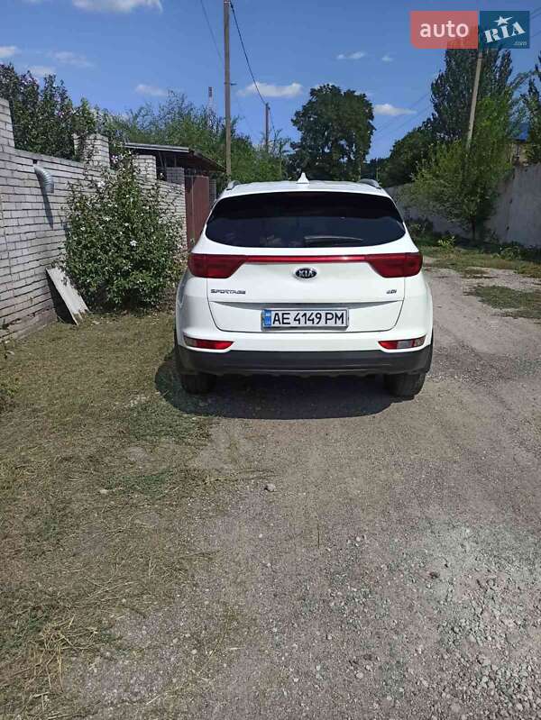 Внедорожник / Кроссовер Kia Sportage 2016 в Запорожье