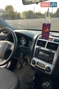 Позашляховик / Кросовер Kia Sportage 2008 в 